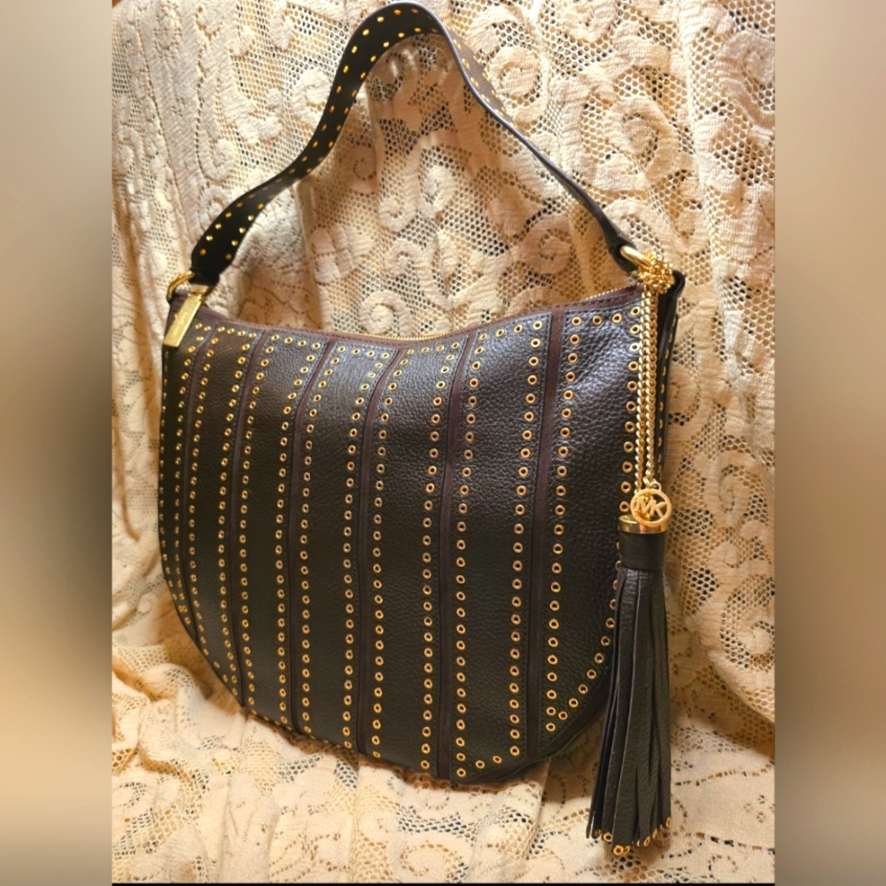 MICHAEL KORS BROOKLYN LARGE CONVERTIBLE GROMMET LEATHER HOBO